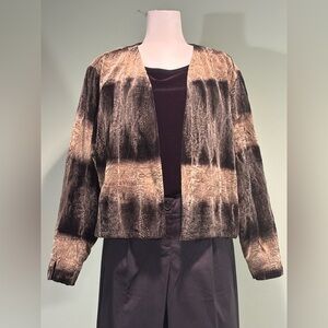 Chico’s Elegant velvet Black and Tan Women's cropped jacket/blazer Size 3/XL